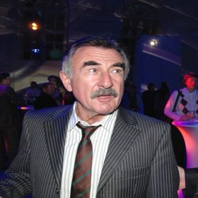«Я влюбилась в его забавную внешность и смешные экспрессии»: Леонид Каневский стал мемом в Южной Корее