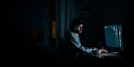 Как «совам» жить в мире для «жаворонков» - что нужно знать о циркадных ритмах, чтобы начать высыпаться