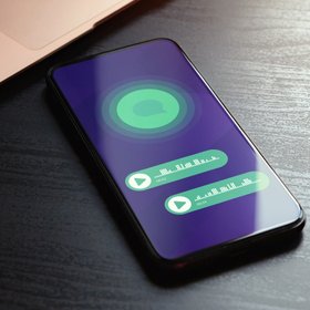 Эксперты из Лондонской школы экономики утверждают, что дни клавиатуры сочтены, скоро все общение будет происходить в голосовой форме