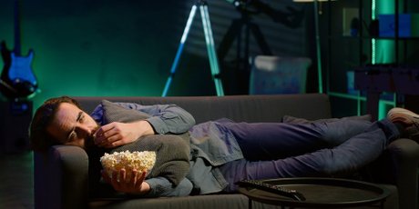 Вышел второй сезон сериала «Фоллаут»: о чем сюжет, что говорят критики и стоит ли его смотреть