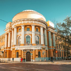 МГПУ переводит студентов непедагогических специальностей в другие вузы из-за закрытия направлений