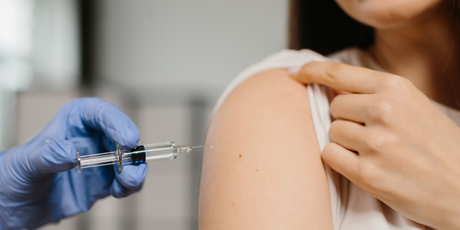 В России впервые привили пациента вакциной от рака