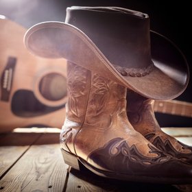 Песня, написанная ИИ, впервые возглавила чарт Billboard