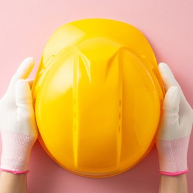 Новый тренд в TikTok: девушки до 25 лет массово едут работать на вахту