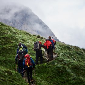 Как устроены экстремальные экскурсии на Курилах, на одной из которых потерялись туристы