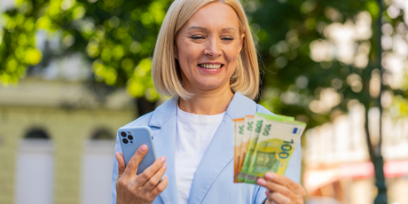 41% женщин в России зарабатывают больше своих партнеров