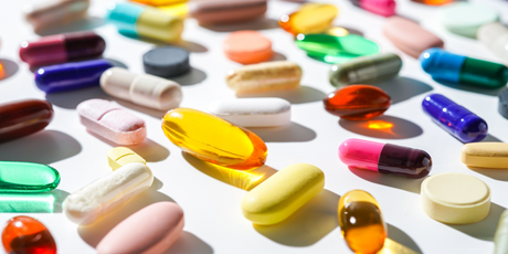 С 1 июня 2025 года заработает система блокировки просроченных лекарств на кассе