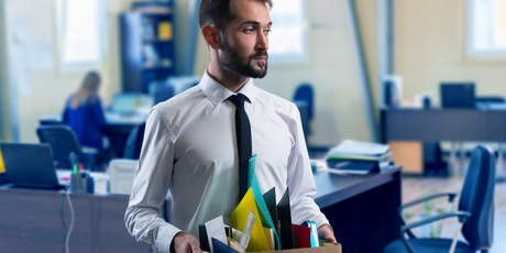 В 2026 году эксперты ожидают массовые увольнения в России, почти половина крупного бизнеса планирует сократить штат