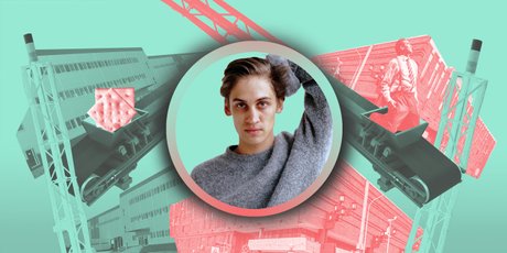 «Подруга сказала: "Тебе надо попробовать и всё"». Как налоговый инспектор стал актером Мастерской Брусникина