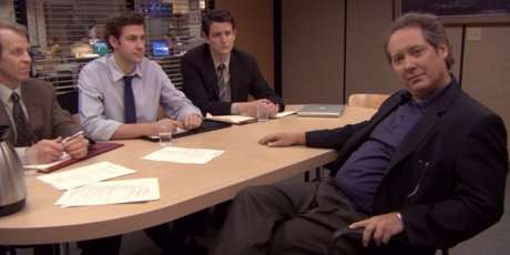 «Наш незаменимый сотрудник». Как вами манипулируют на работе