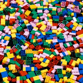 Пользователь Reddit собрал компьютер полностью из фигурок Lego