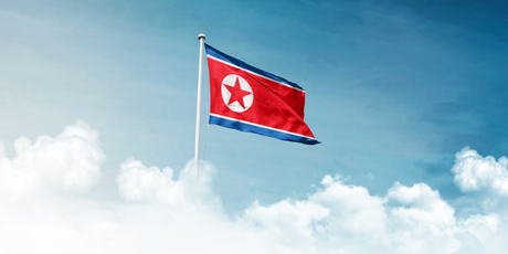 «Великий вождь объединил котлету и булку и наградил народ вкусной едой»: российских туристов накормили бургерами от Ким Чен Ына