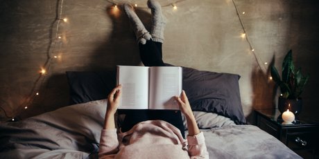 5 книг для чтения в морозные выходные: ромком, детектив и другие истории с налетом хюгге