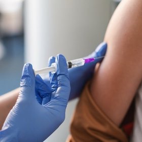 Прививка от кори в Москве в 2025 году: где ее можно сделать и как записаться