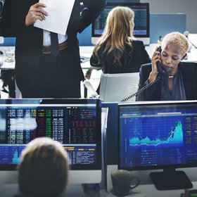 Мошенничество, кражи и обман: ученые выясняли, что обучение этическим нормам действительно сокращает нарушения