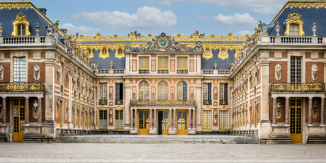 Статуи во французском Версале теперь говорят с помощью ИИ от OpenAI