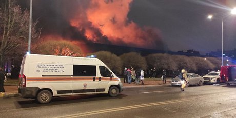 Пожар на Правобережном рынке в Санкт-Петербурге: что произошло