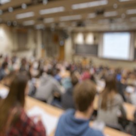 Шанинка не может обучать студентов из-за приостановки образовательной лицензии