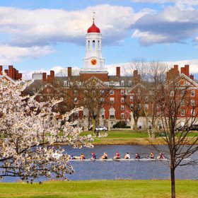 Гарвард больше не будет принимать иностранных студентов