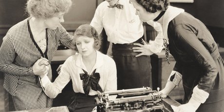 Профессионализм, уважение к труду и готовность помочь: россияне рассказали, за что ценят коллег