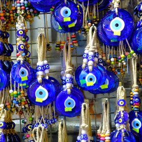С начала 2026 года спрос на талисманы от сглаза в России вырос на 120%