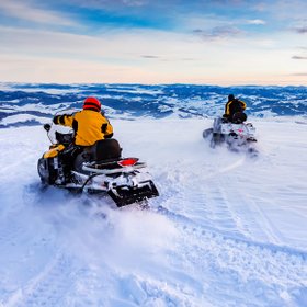 В Пермском крае во время катания на снегоходах пропали 13 человек: что известно о ситуации