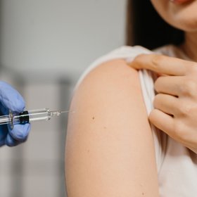 В России впервые привили пациента вакциной от рака