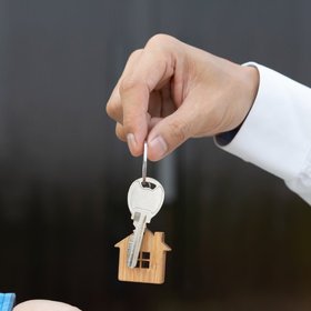 Квартира Долиной остается у Полины Лурье — Верховный суд отменил решения трех судов