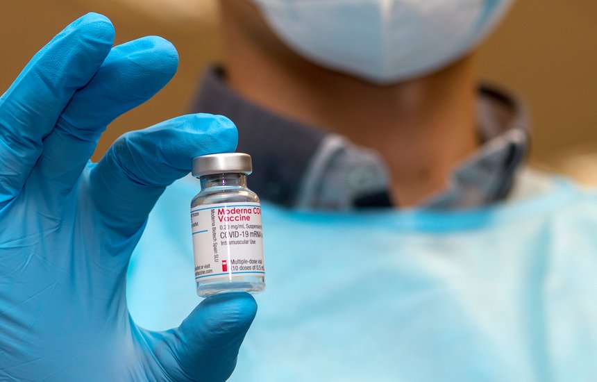 Вакцина компании Moderna от COVID-19 на основе мРНК. Что известно о новой вакцине против рака всех типов
