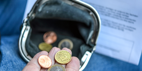 49% россиян заявили, что им хватает денег в жизни