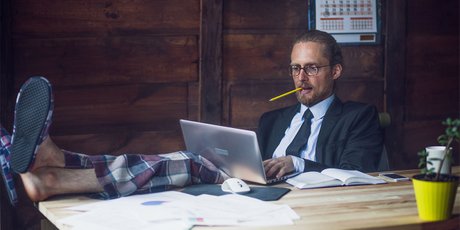 Подробный гид по продуктивной работе из дома: как не поддаваться унынию и лени