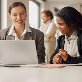 Отчет McKinsey 2025: женщины настолько же мотивированы на работе, как и мужчины, но они реже желают повышения