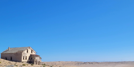 В больницу в австралийской глуши ищут врача за $428 000 в год. Еще дают бесплатное жилье и машину