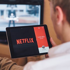 Бесплатное расширение для Netflix, которое помогает учить языки по сериалам