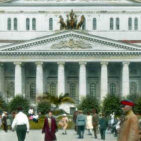 Искусственный интеллект компании ABBYY и волонтеры из 60 стран изучили историю Большого театра