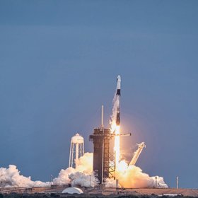 Ракета компании Blue Origin взорвалась во время запуска во Флориде, США