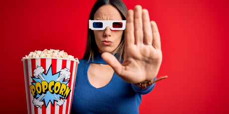 «Имеет смысл отсмотреть кино 80-х и 90-х на предмет соответствия традиционным ценностям. Фильмы Алексея Балабанова, может, и подвергнутся цензуре или запрету», — Депутат Госдумы Елена Драпеко