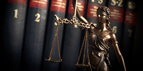 Курс дня: Этические дилеммы в знаменитом Гарвардском курсе «Справедливость» — теперь на русском языке