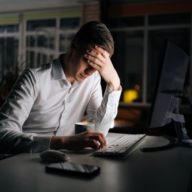 52 часа — такое количество времени в неделю, проведенное за работой, изменяет мозг