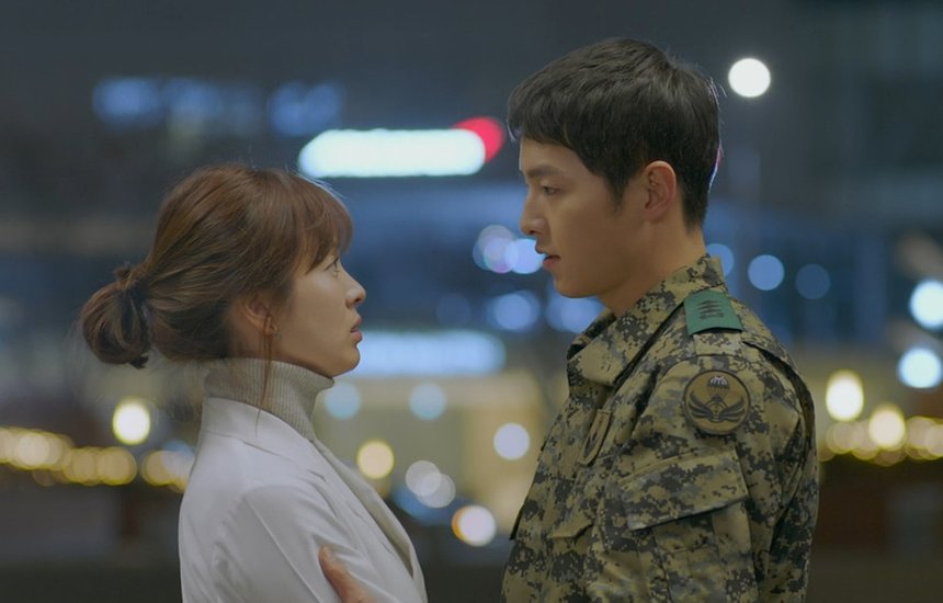 Кадр из сериала «Потомки солнца»