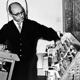 Топ-5 музыкальных событий 24–30 ноября: история электронной музыки и Вивальди в Кафедральном соборе