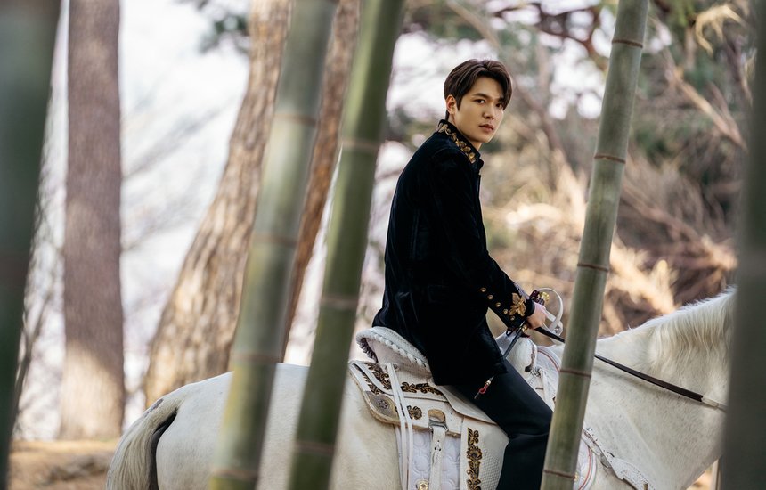 Кадр из сериал «Король: Вечный монарх»