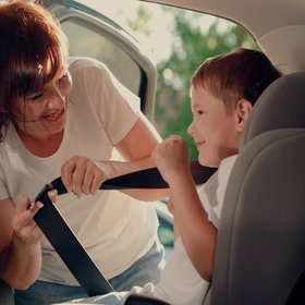 50 тысяч рублей — таким станет штраф для таксистов за перевозку детей без автокресел