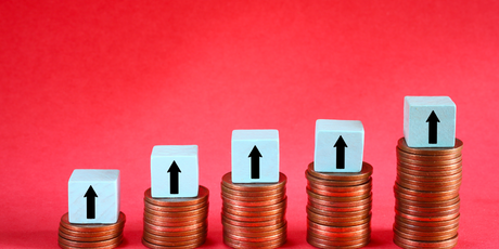 В Госдуму внесут законопроект, согласно которому, работодатели должны будут повышать зарплату сотрудникам минимум раз в год